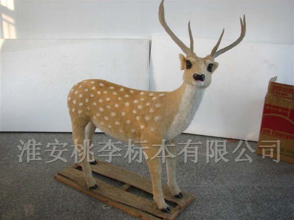 仿真梅花鹿