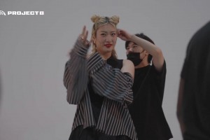 李梦出战新联赛宣传~穿这衣服看着体格子有点猛啊😂
