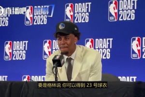 真来勇士了！伦德博格试训时猛夸库里：小时候为了他和朋友互喷！