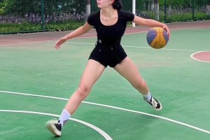 太强了👍 妹子这波连招在坐的有几个接得住？
